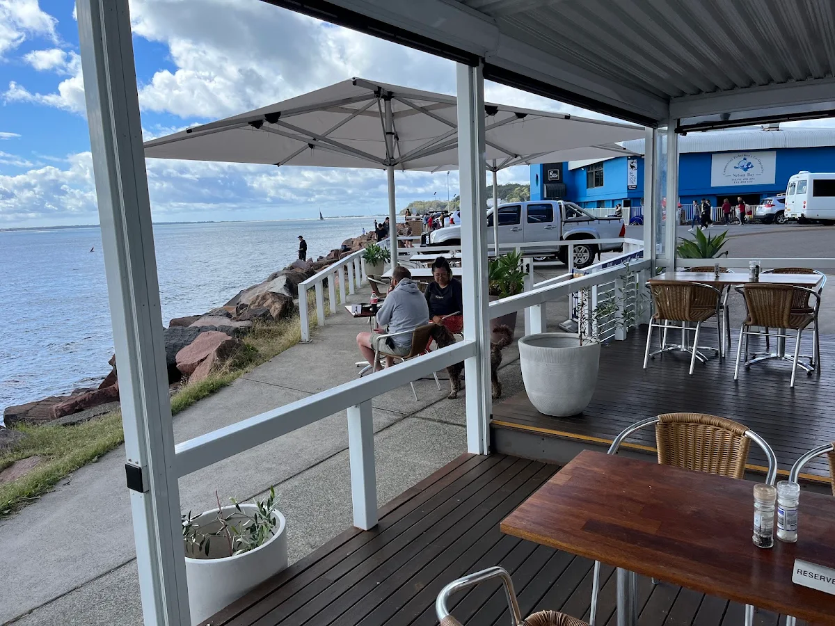 Vibe, Bub's Famous Fish & Chips