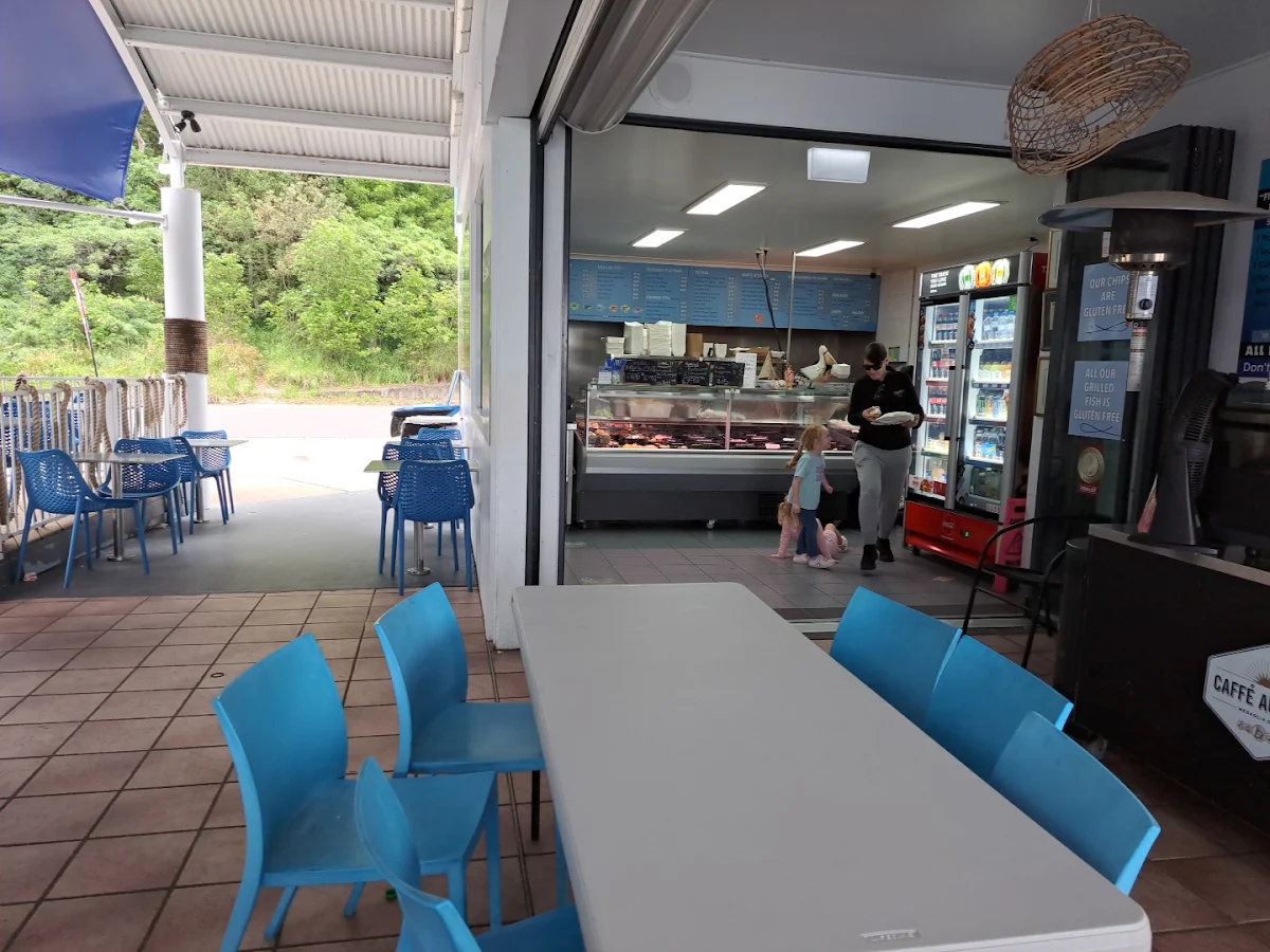 Vibe, Bub's Famous Fish & Chips