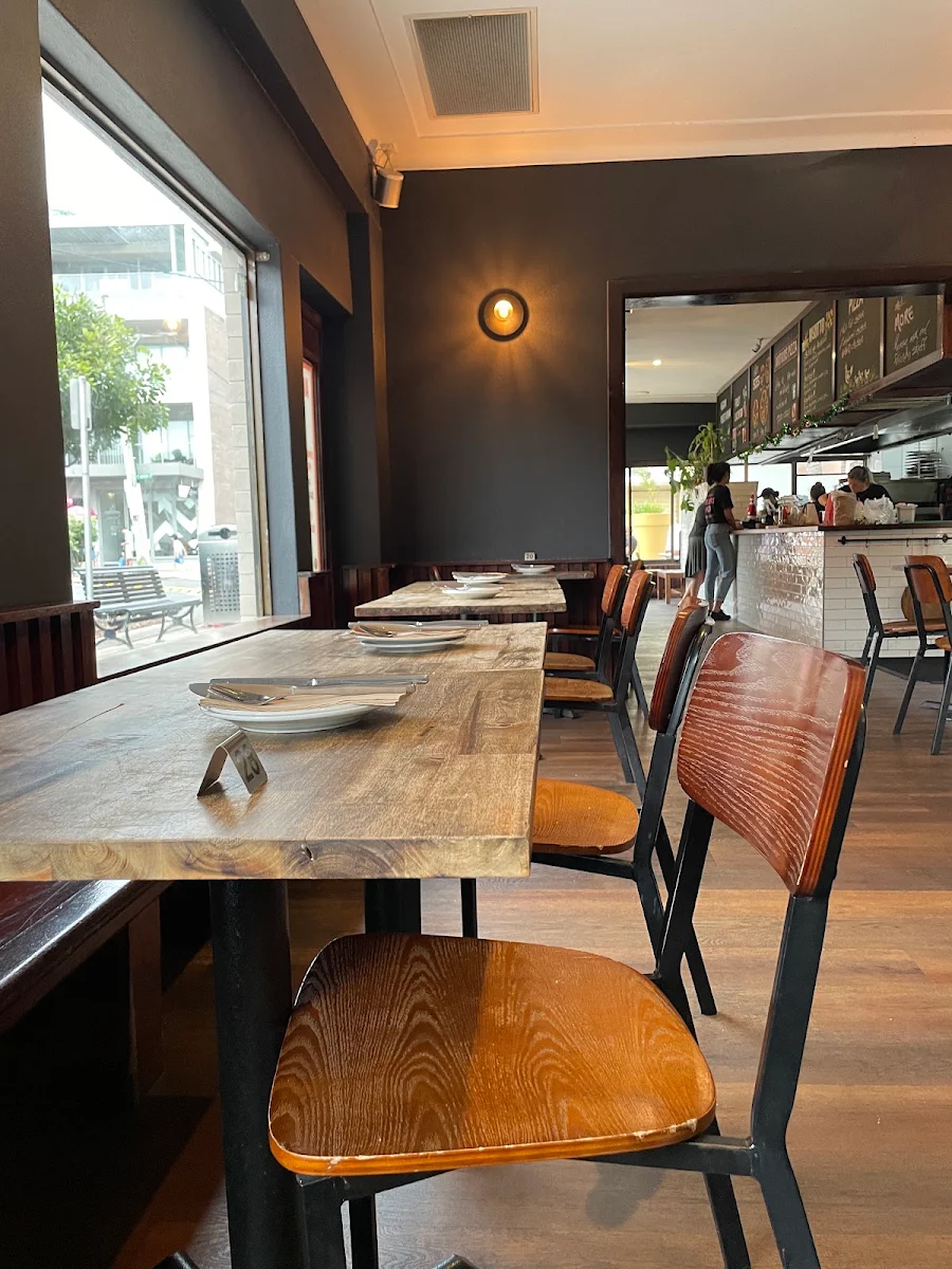 Vibe, Arthur's Pizza Maroubra