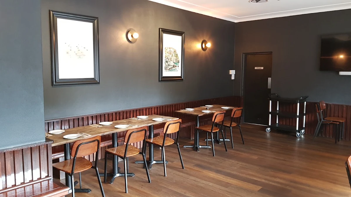 Vibe, Arthur's Pizza Maroubra