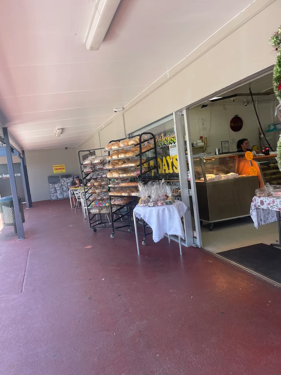 Vibe, Bazza's Bakehouse