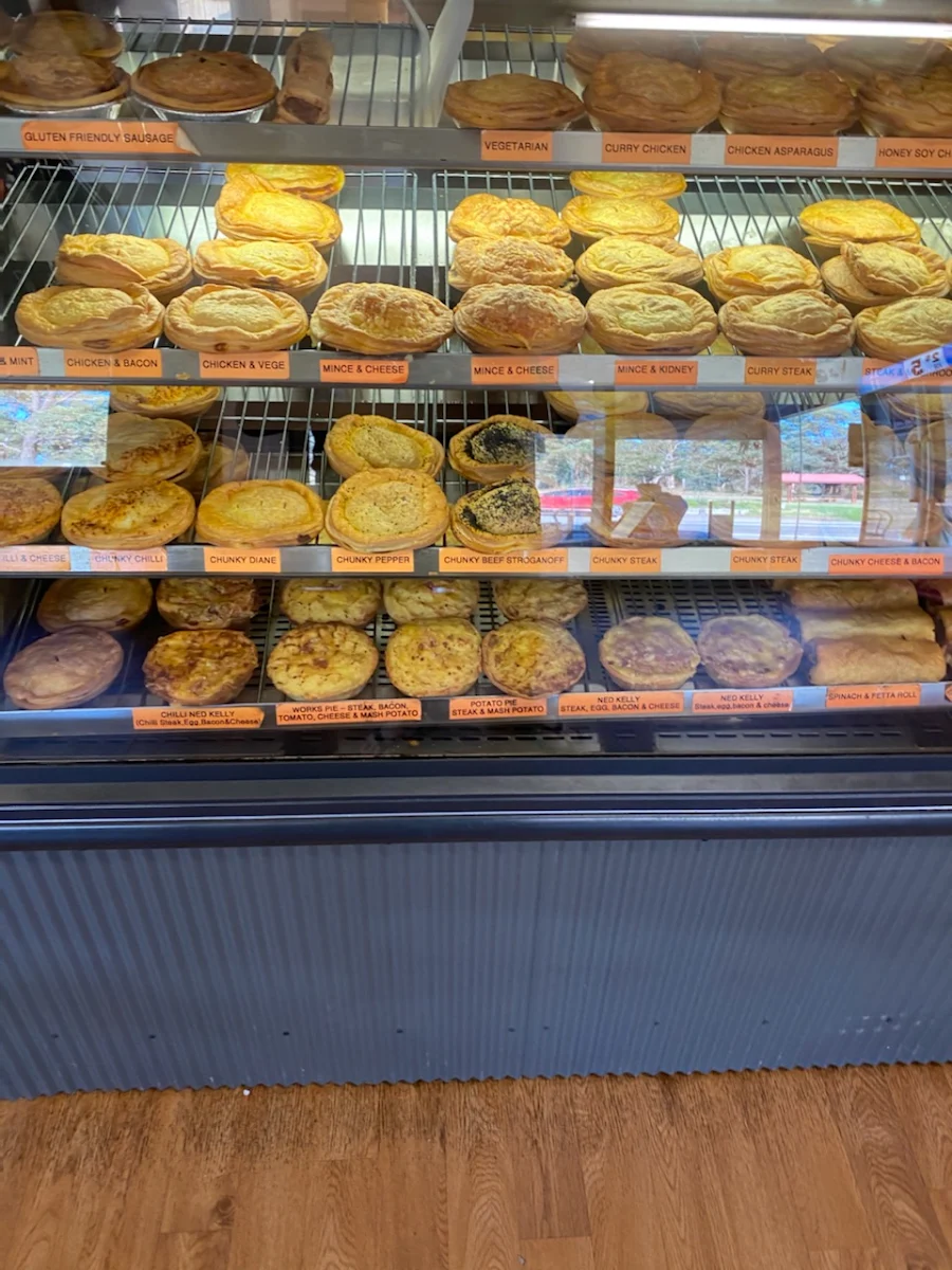 Vibe, Ridgey Didge Pies