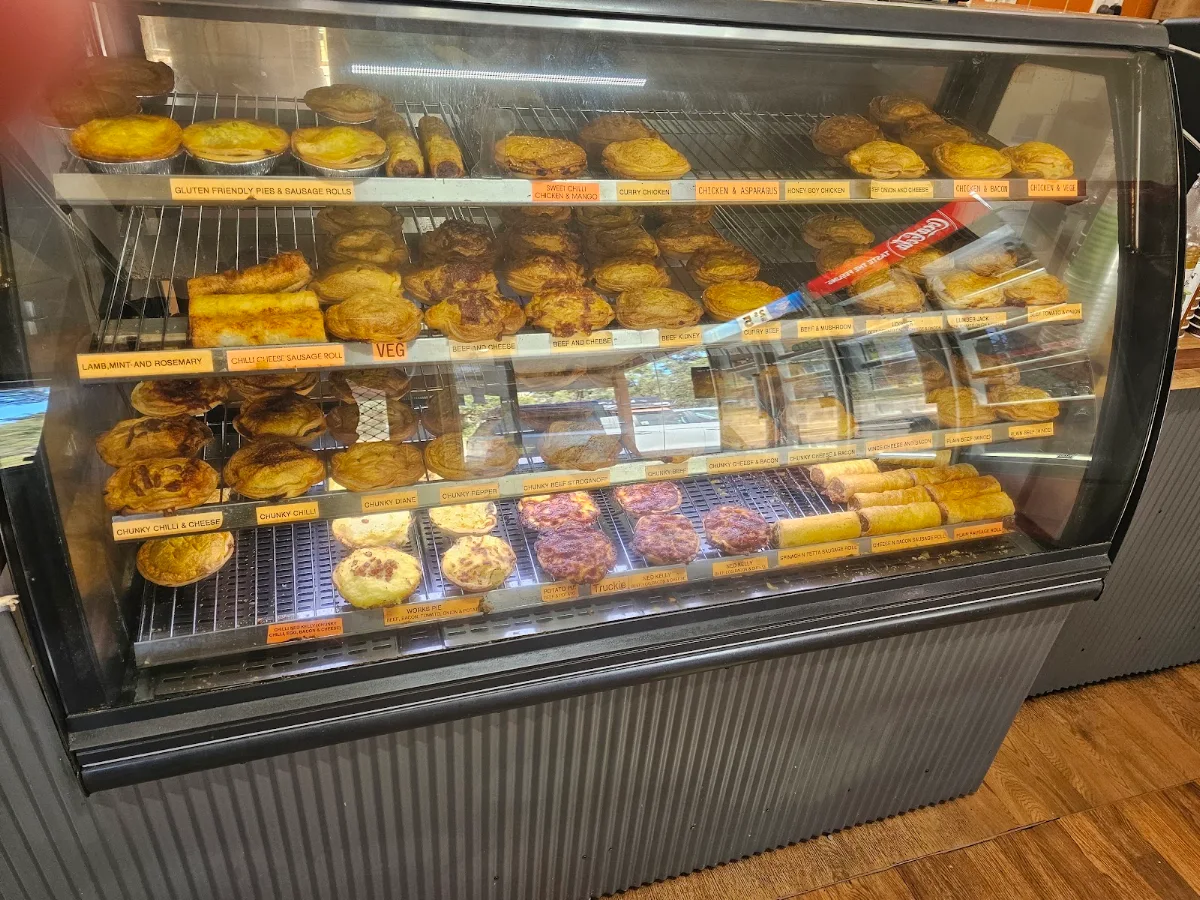 Vibe, Ridgey Didge Pies