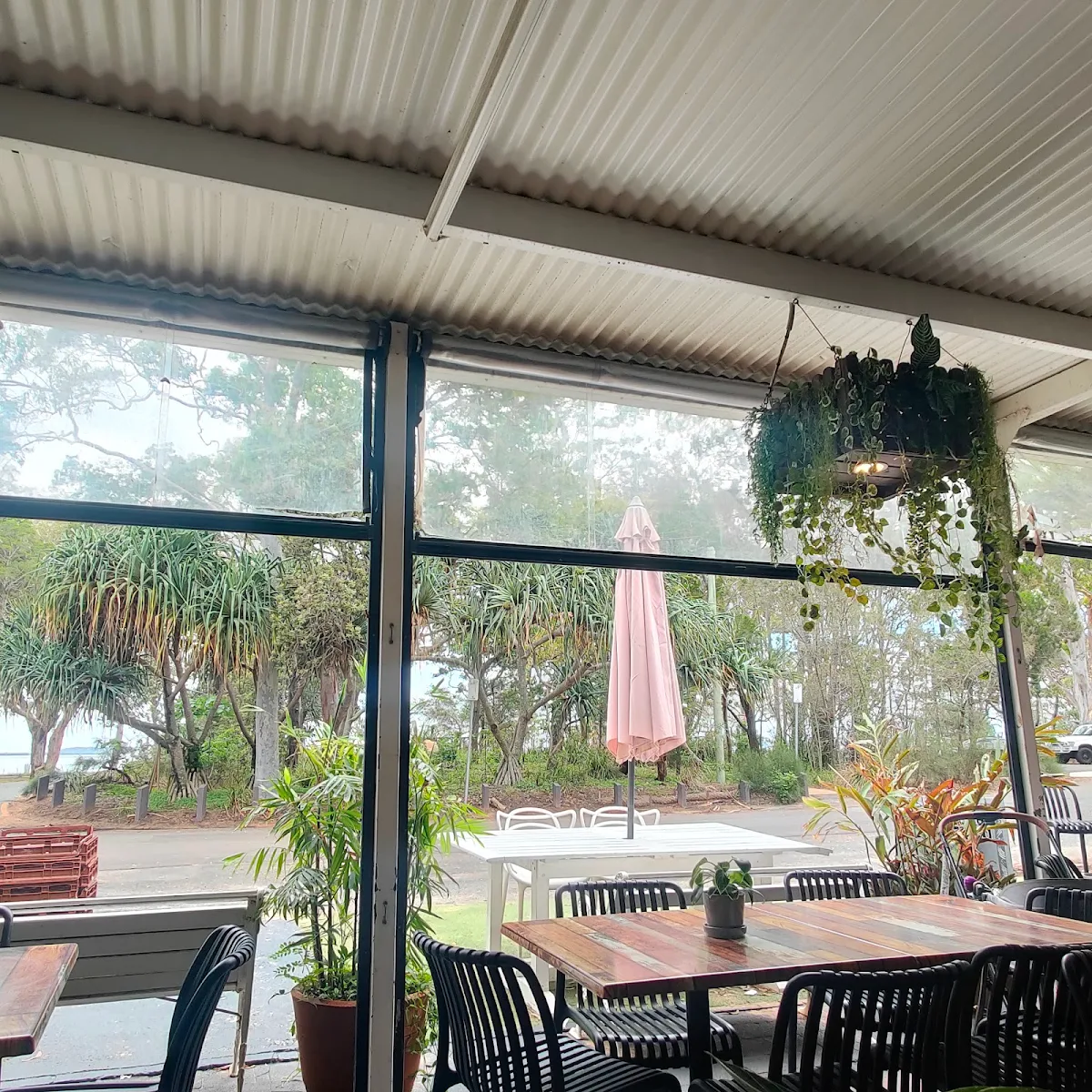 Vibe, Curlew Cafe, Coochiemudlo
