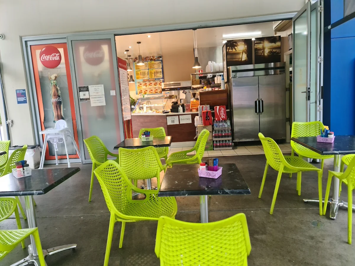 Vibe, Fresh Bun Cafe