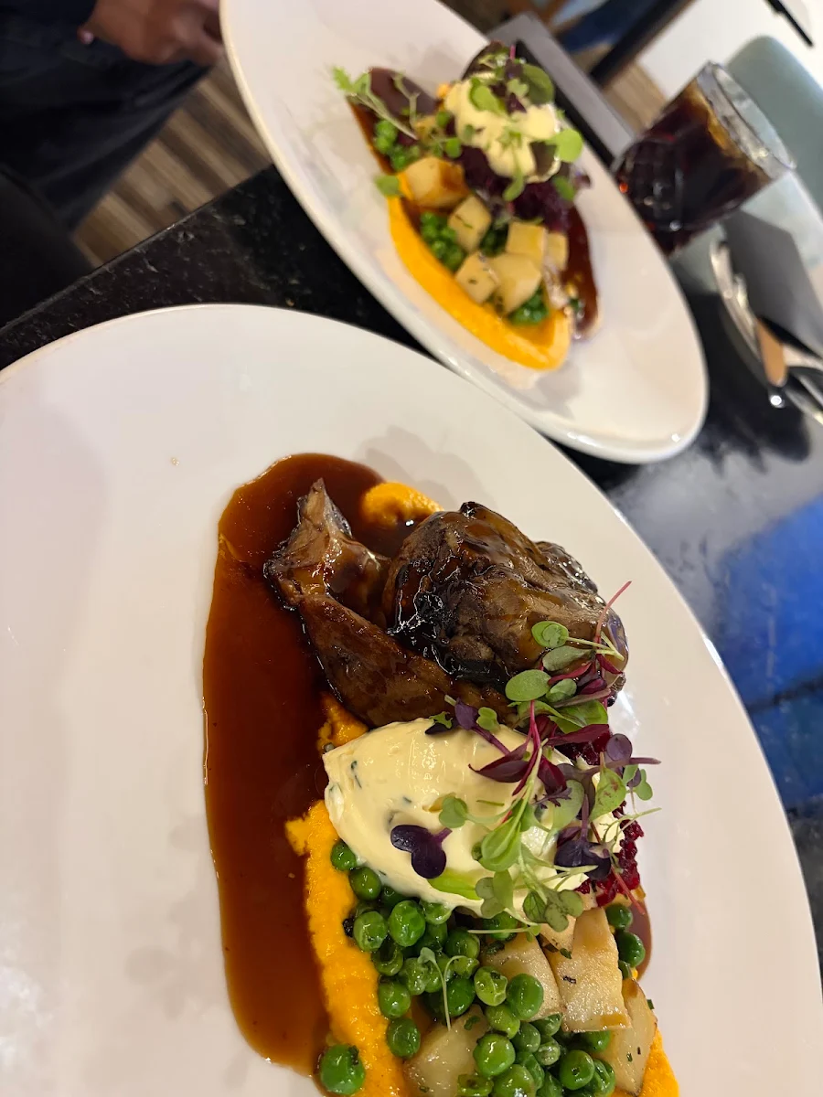 Food & drink, Pacific Bay Resort