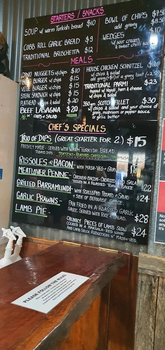 Menu, Nerriga Hotel