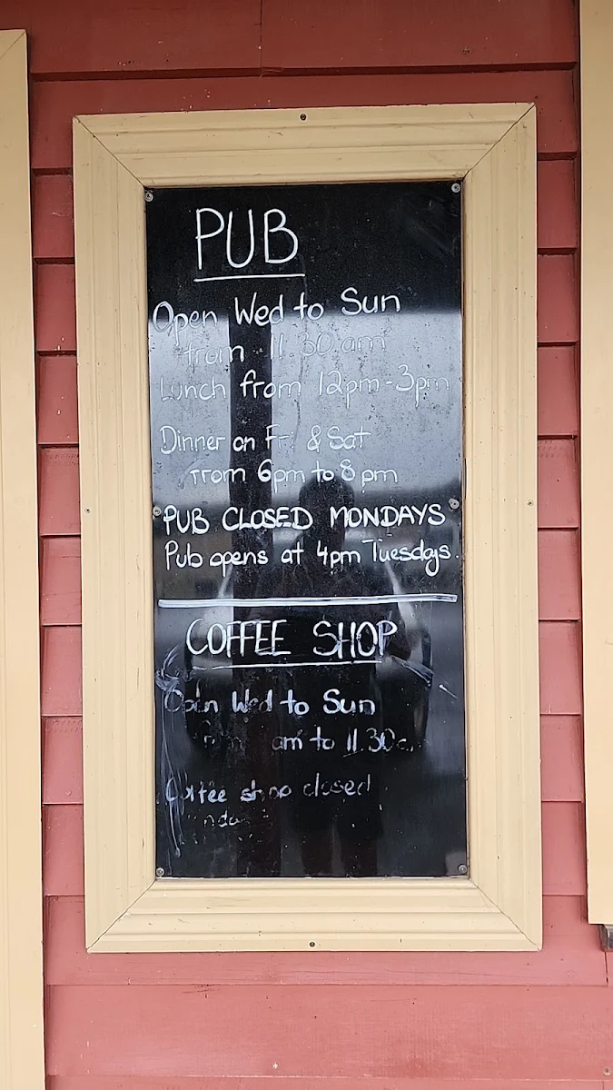Menu, Nerriga Hotel