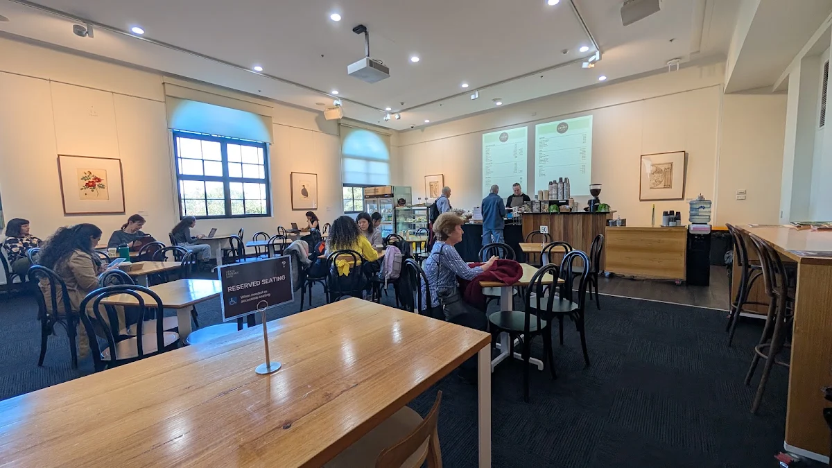 Vibe, Library Café
