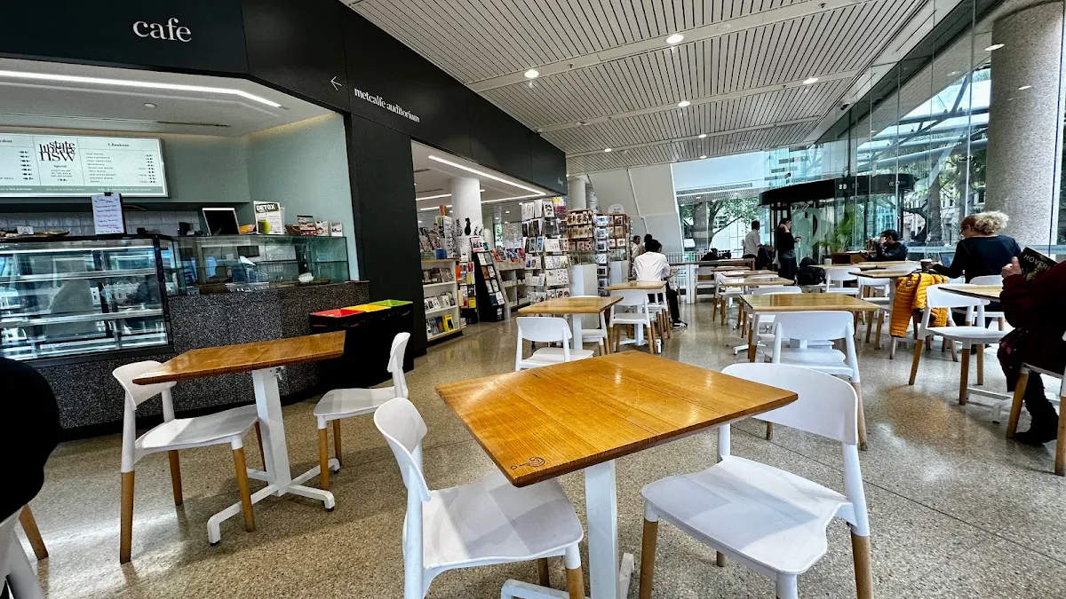 Vibe, Library Café