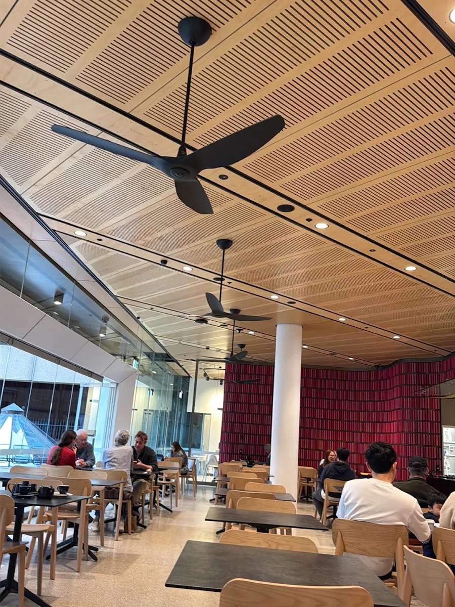 Vibe, Library Café