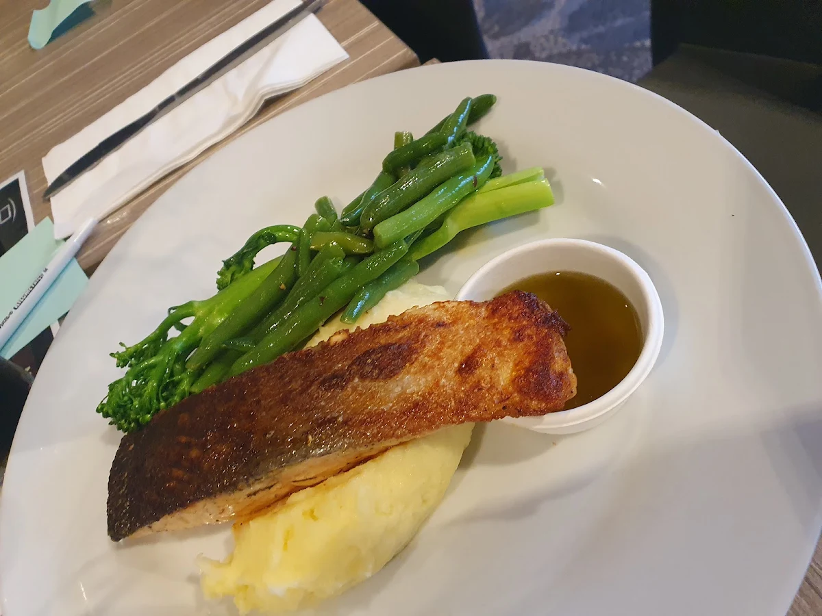 Food & drink, Park Ridge Tavern