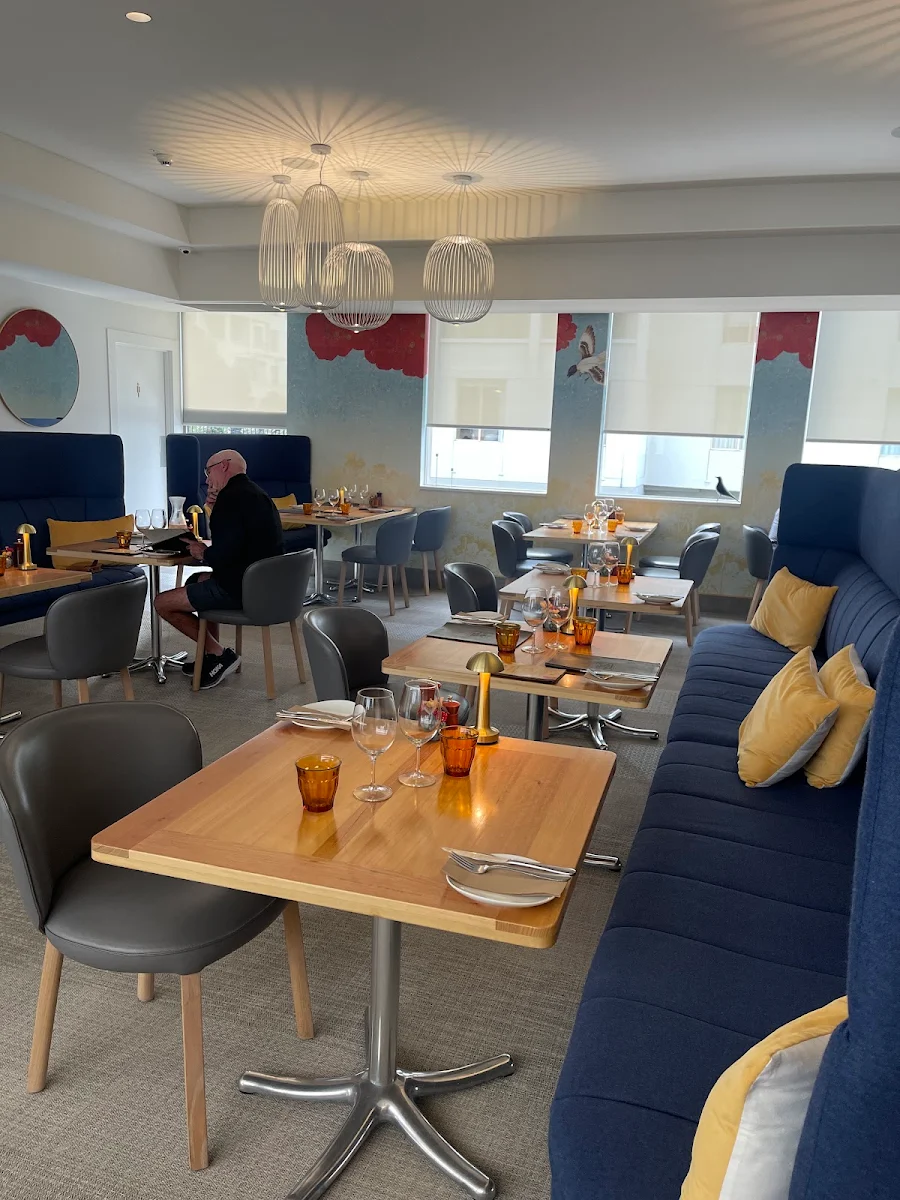 Vibe, Birdsong Restaurant