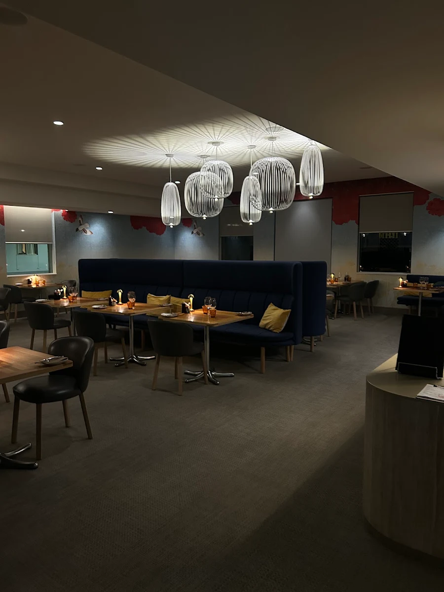 Vibe, Birdsong Restaurant