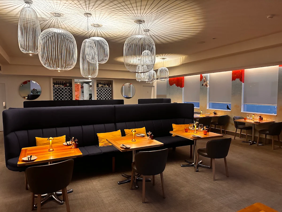 Vibe, Birdsong Restaurant