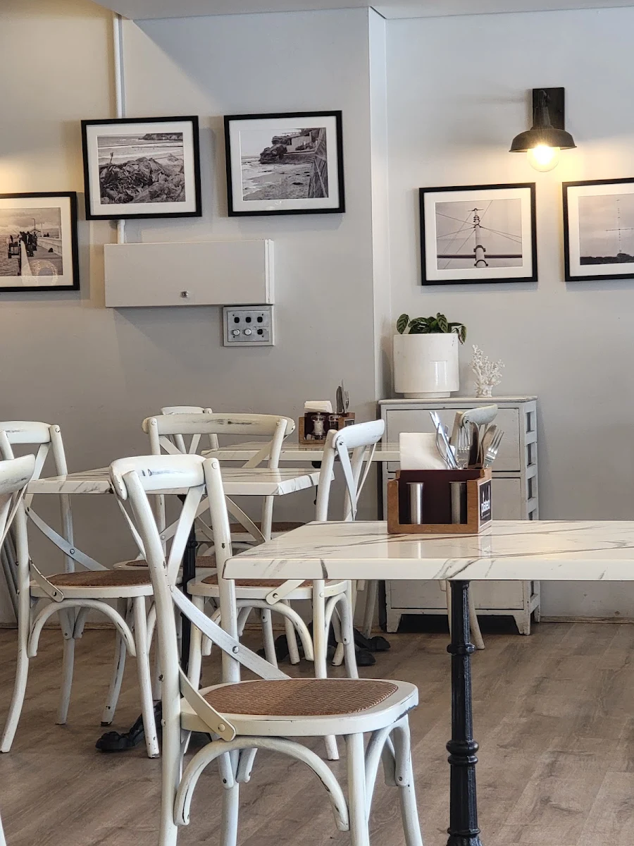 Vibe, Plated cafe | restaurant | bar