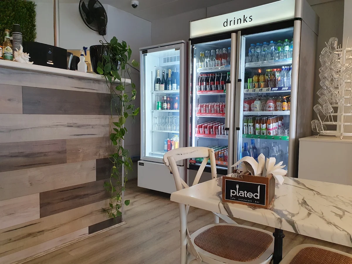 Vibe, Plated cafe | restaurant | bar