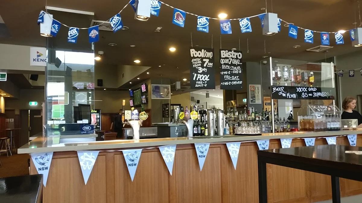 Vibe, Northlakes Tavern