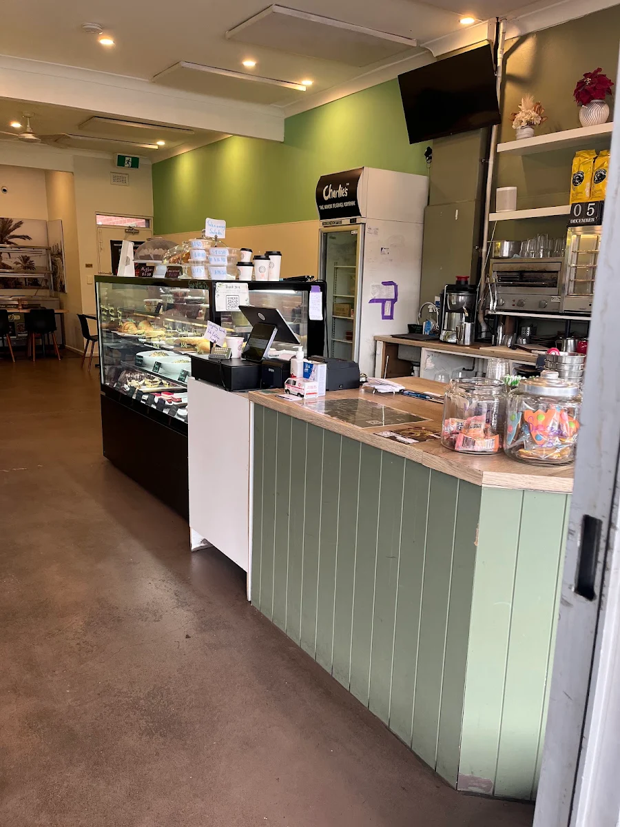 Vibe, Fress Cafe