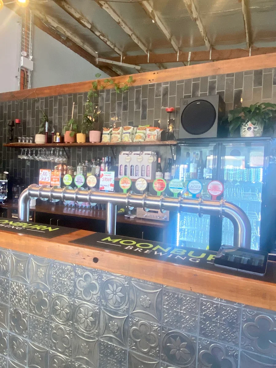 Vibe, MOONBURN Brewing