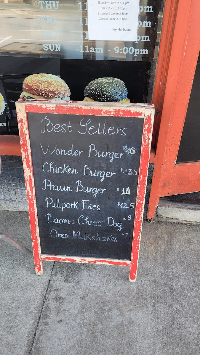 Menu, Wonder Burger
