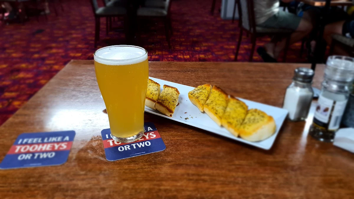 Food & drink, Commercial Hotel Lake Cargelligo