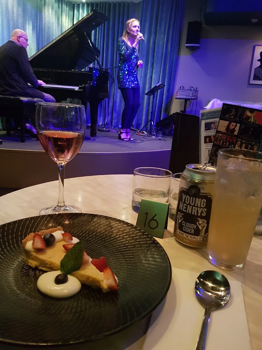 Food & drink, Doo-Bop Bar