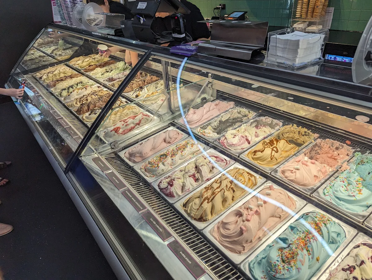 Vibe, Augustus Gelatery + Acai Albury