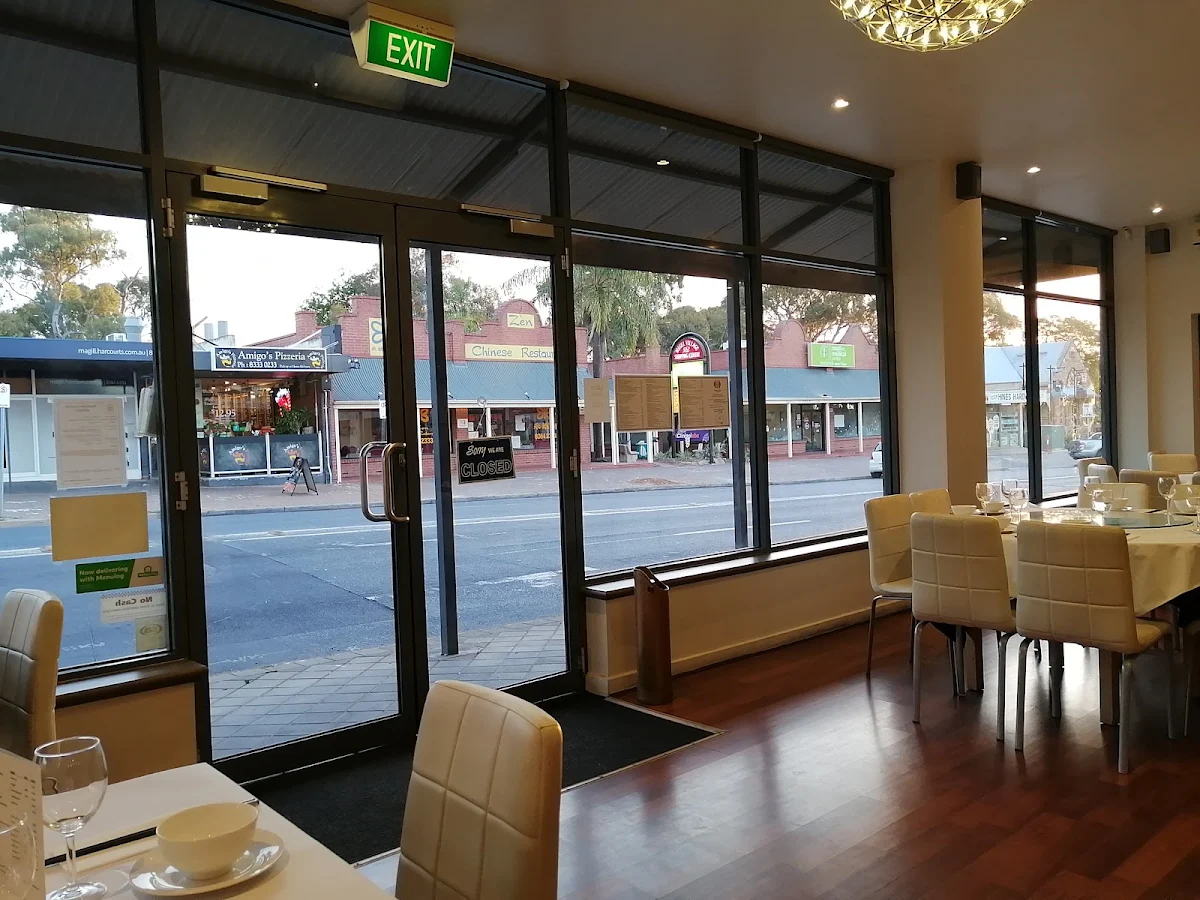 Vibe, New Oriental Pearl Restaurant