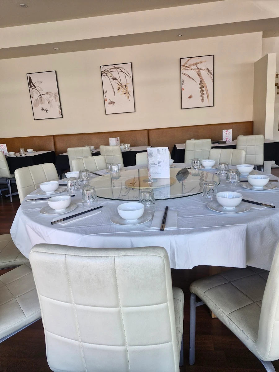 Vibe, New Oriental Pearl Restaurant