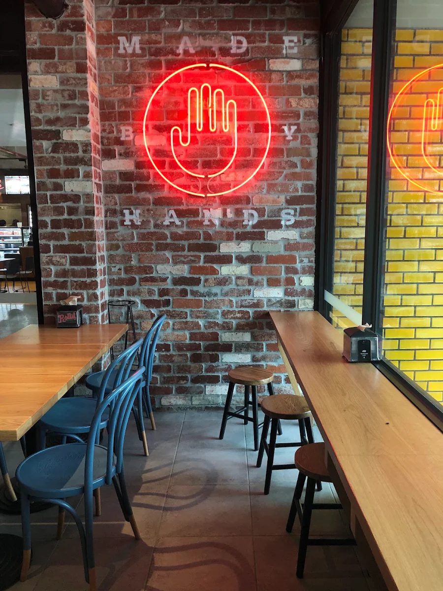 Vibe, Roll'd Monash