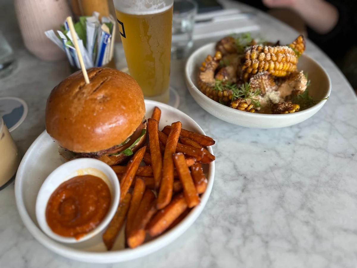 Food & drink, Harrys Bondi