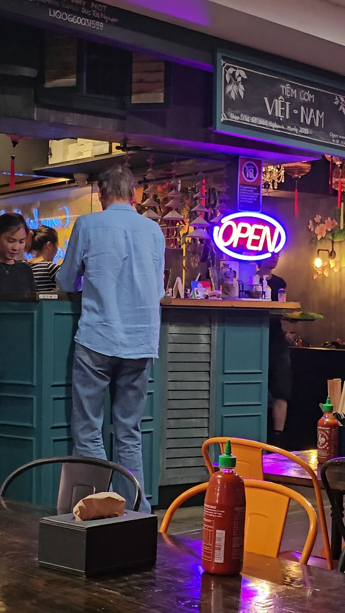 Vibe, Vietnam Why Not Restaurant