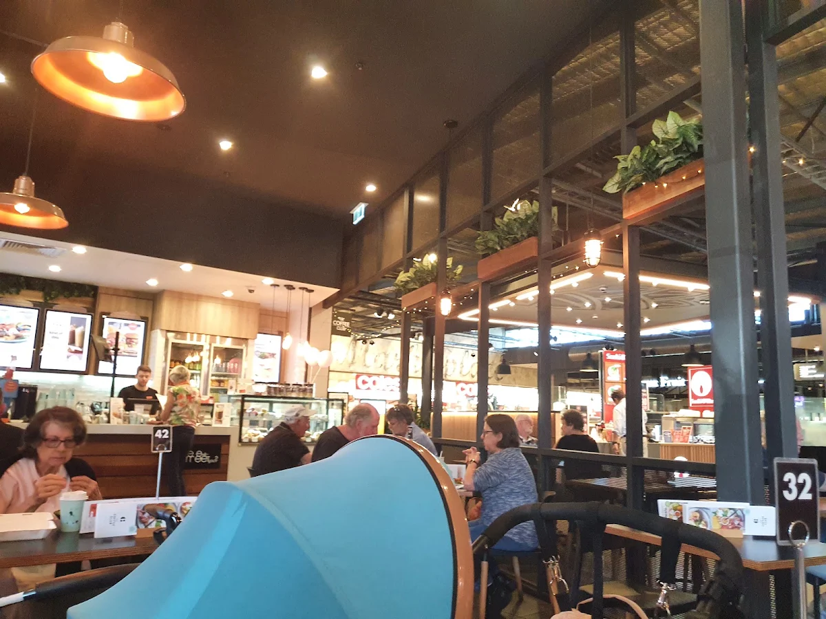 Vibe, The Coffee Club