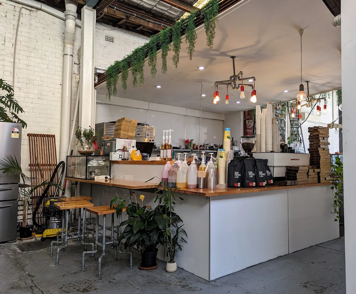 Vibe, Amalfi Cafe and Coffee