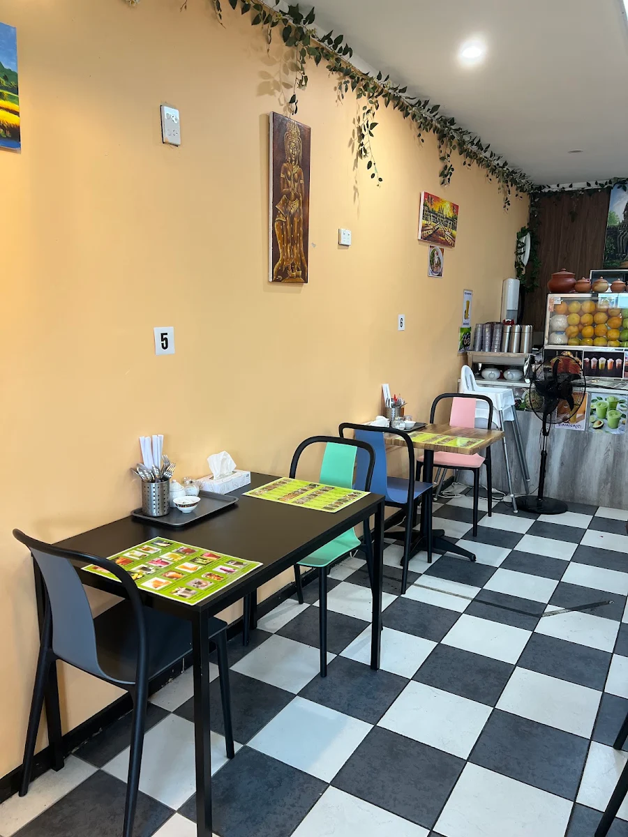 Vibe, Angkor Noodles