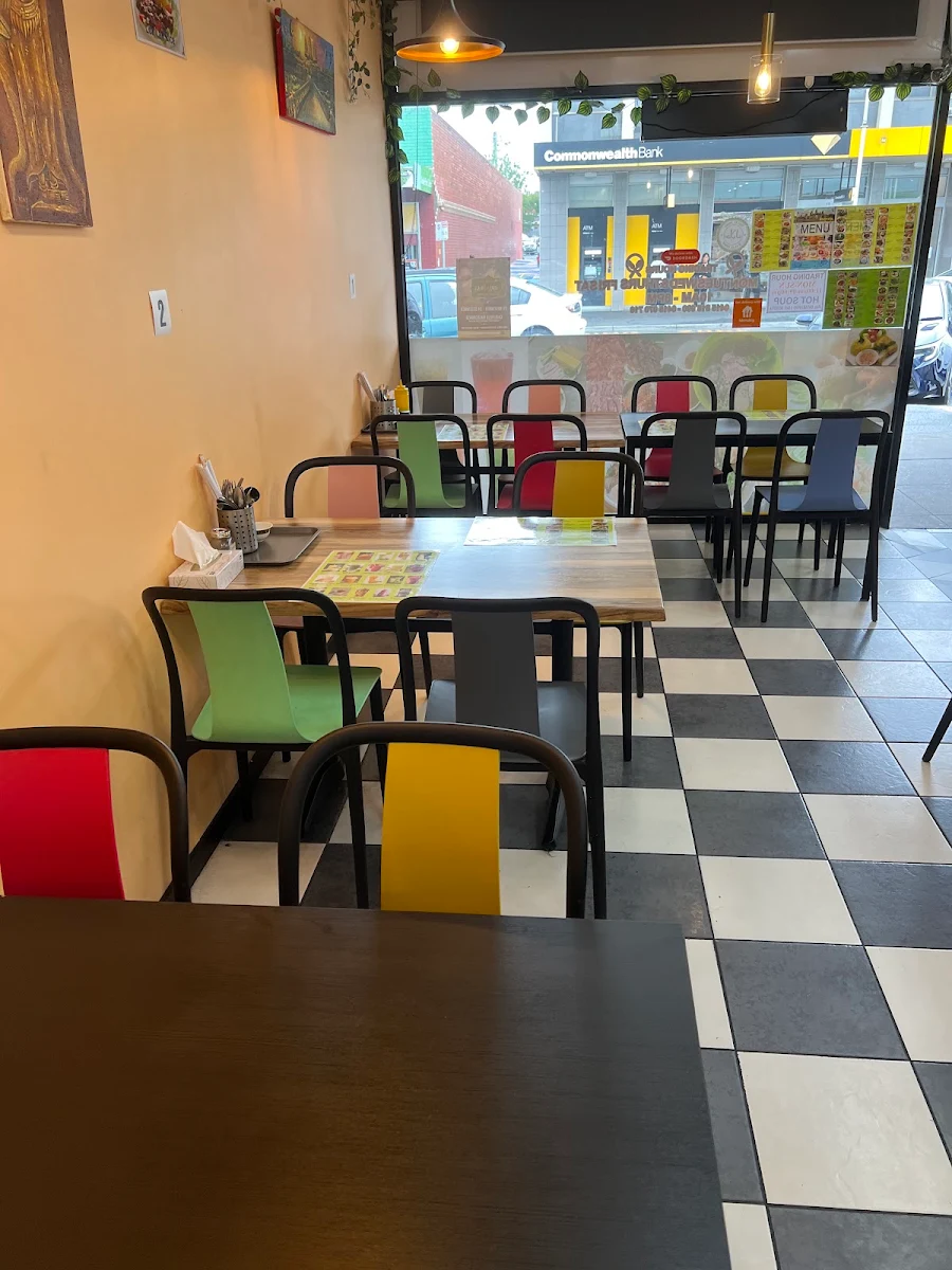 Vibe, Angkor Noodles