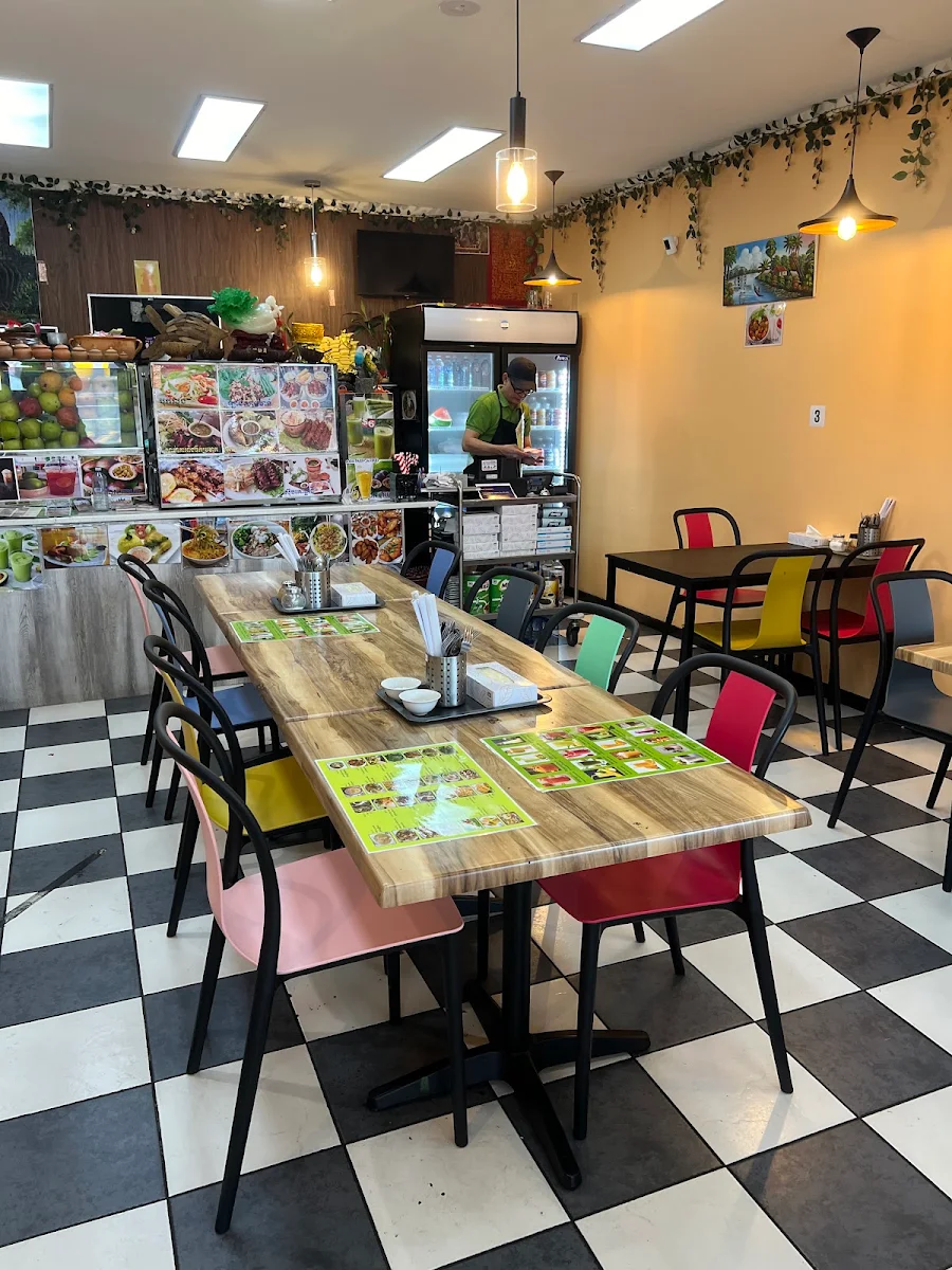 Vibe, Angkor Noodles