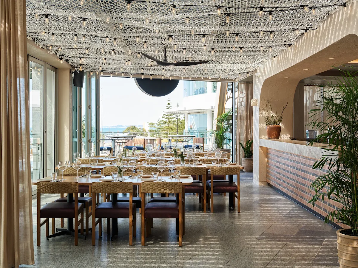 Vibe, Hurricane's Grill & Bar Surfers Paradise