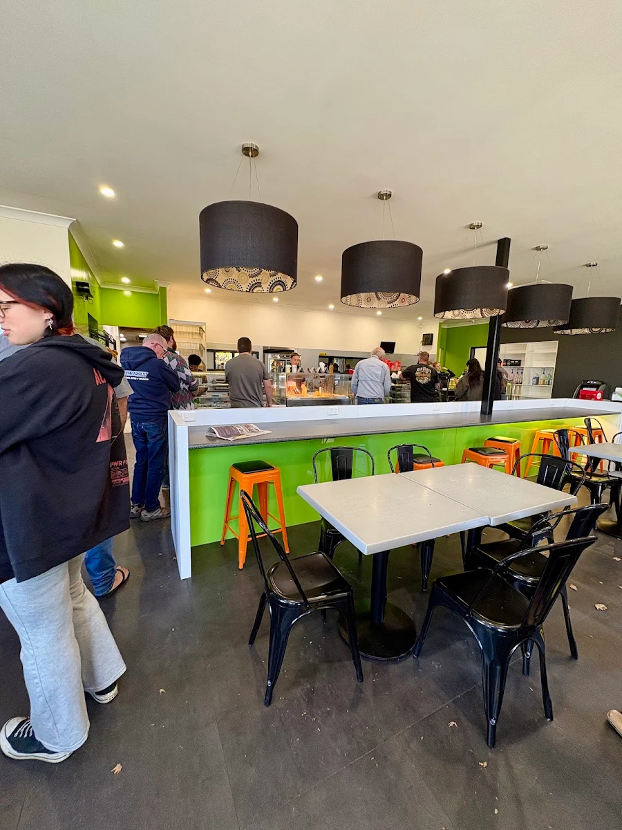 Vibe, Gray's Bakery