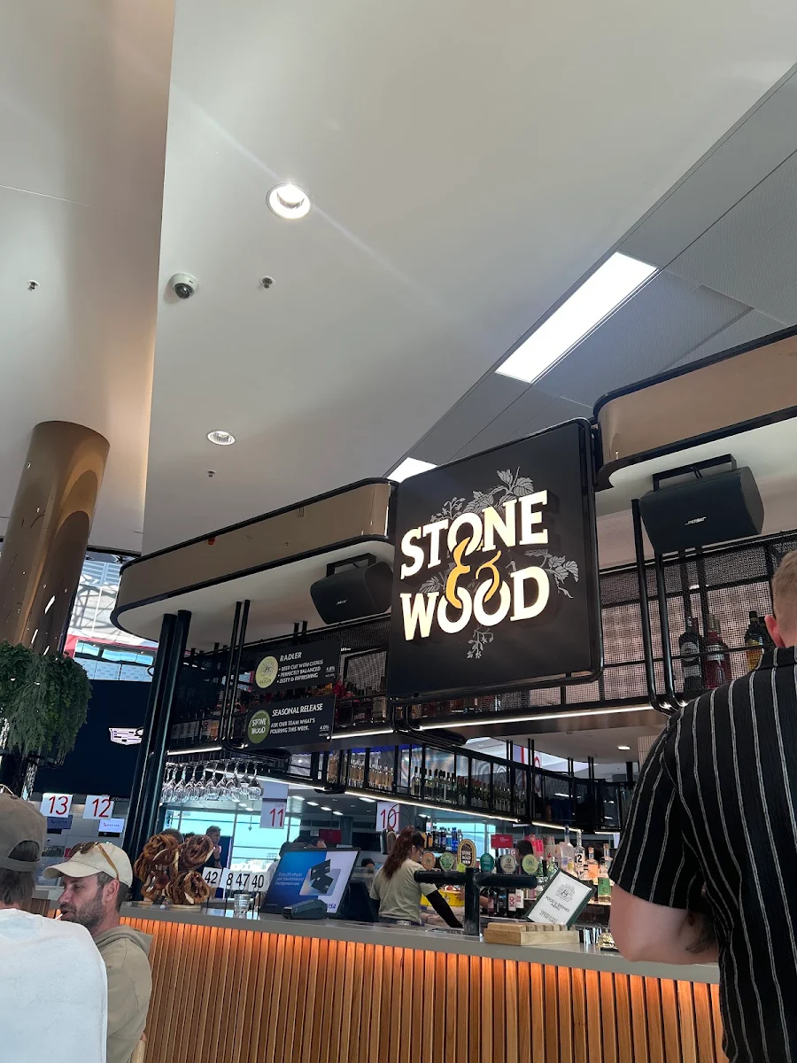 Vibe, Stone & Wood