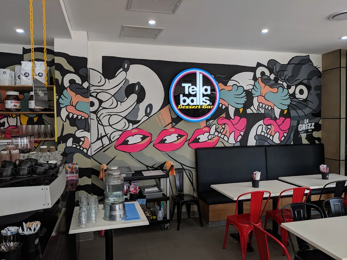 Vibe, The Coffee Club Café - Nepean River