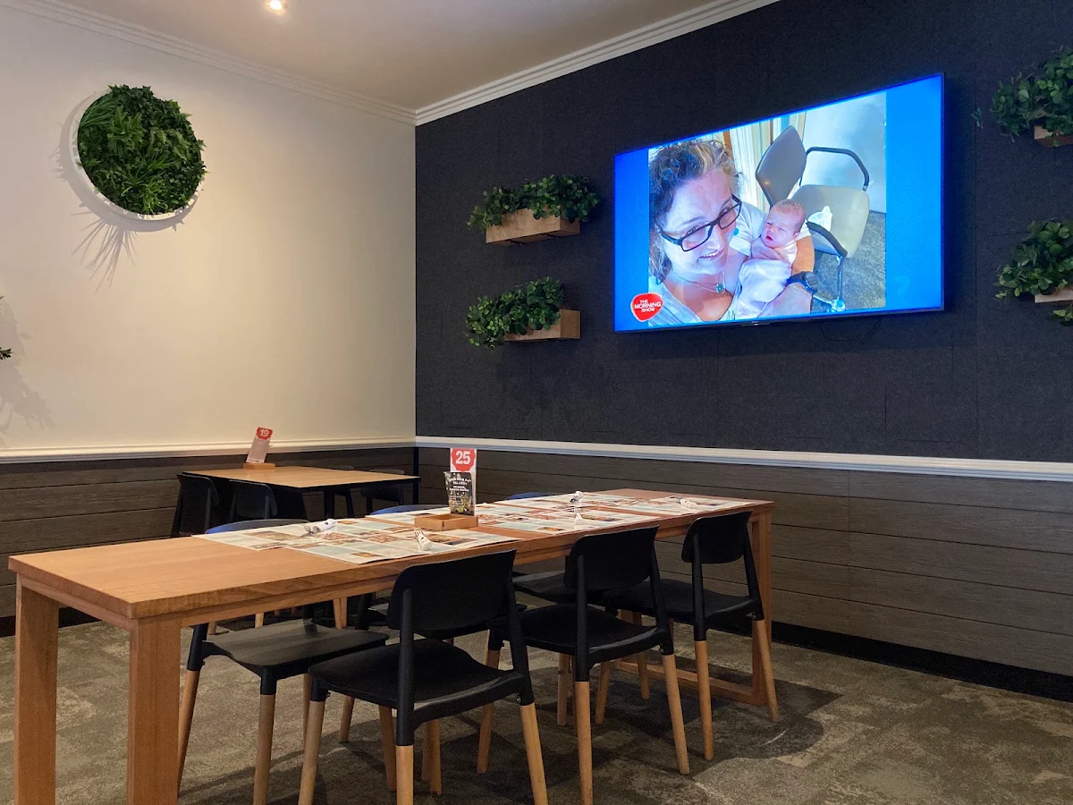 Vibe, The Coffee Club Café - Nepean River