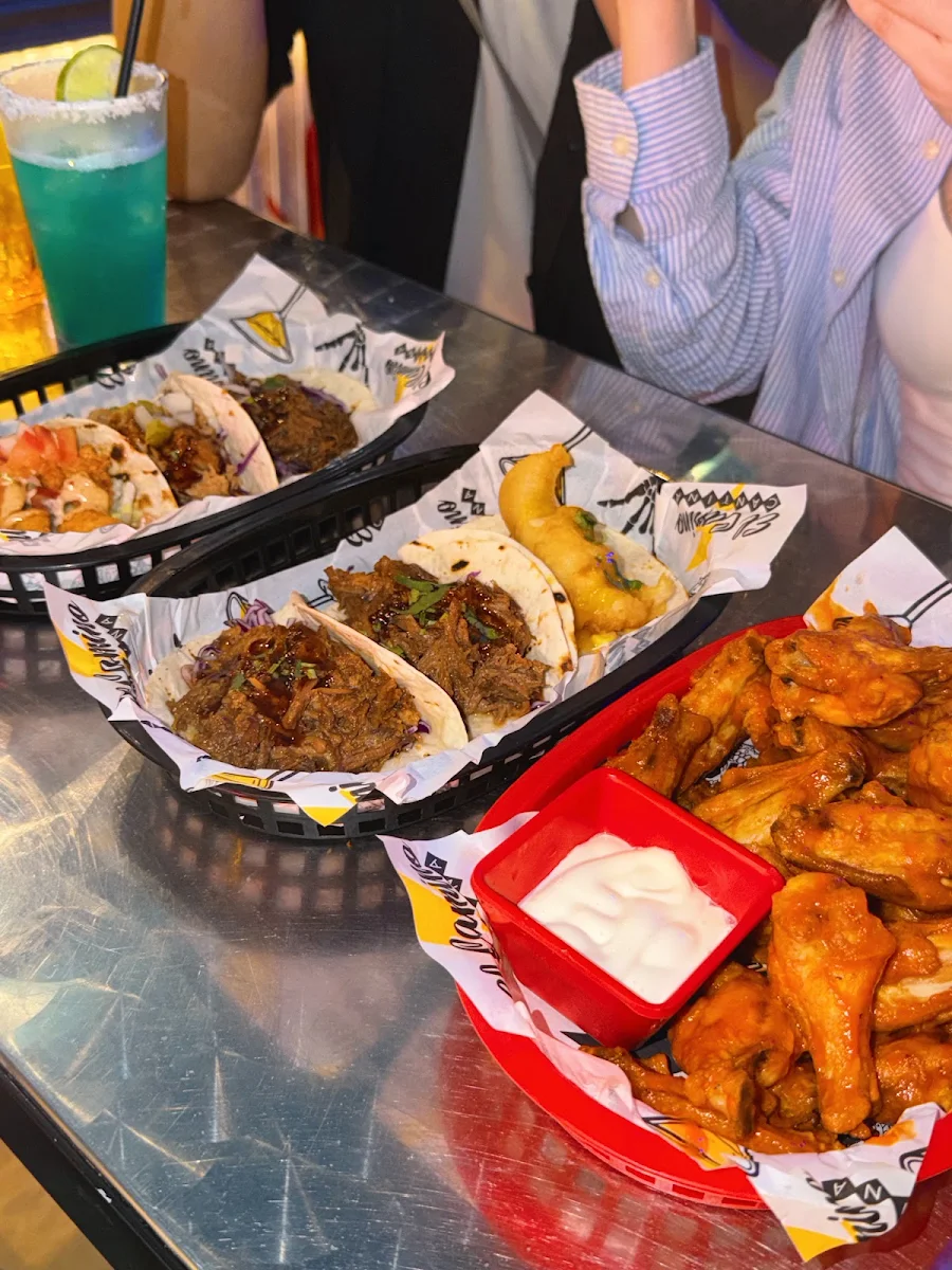 Food & drink, El Camino Cantina