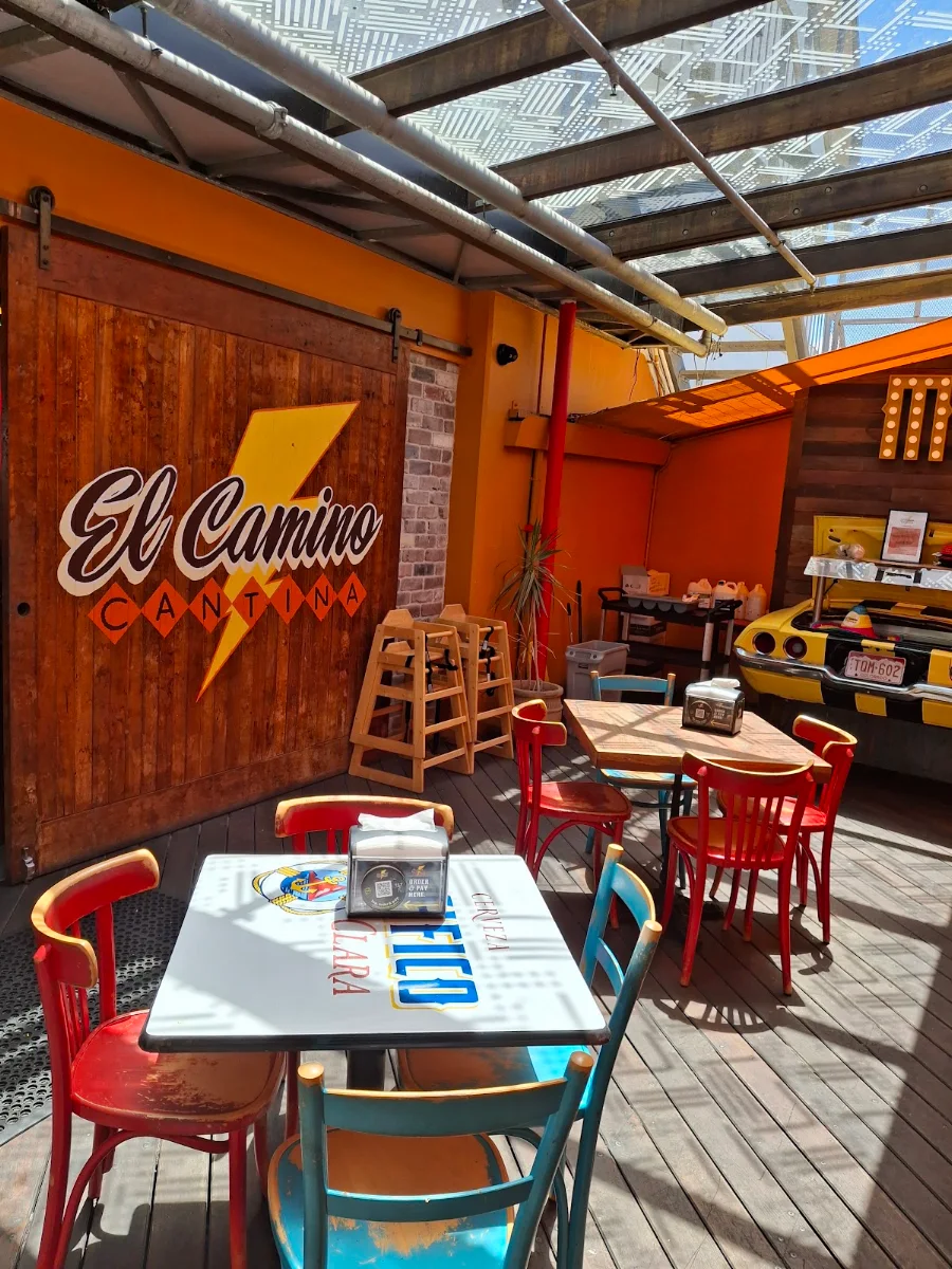Vibe, El Camino Cantina