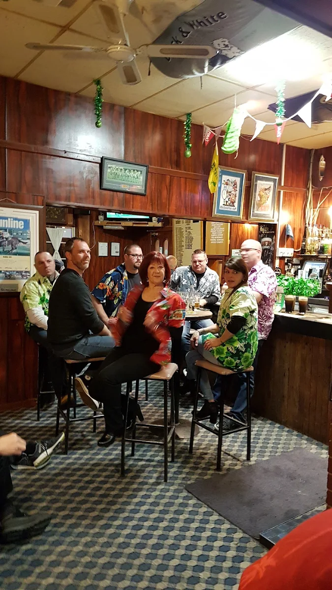 Vibe, Boorowa Hotel and Restaurant