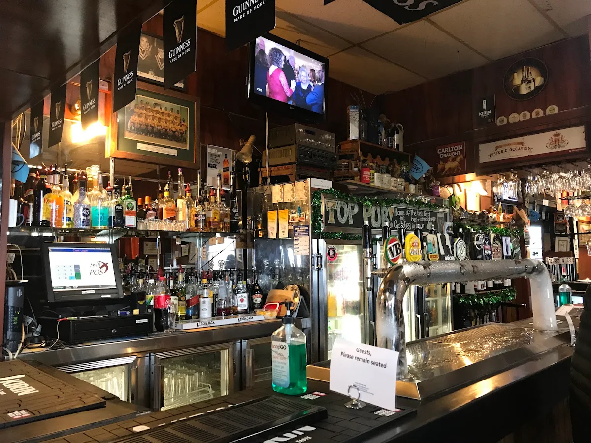 Vibe, Boorowa Hotel and Restaurant