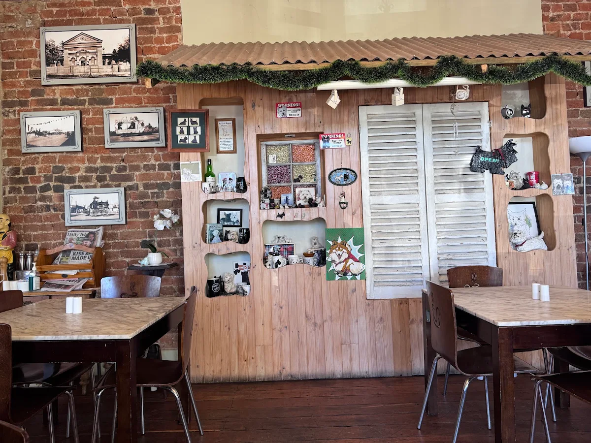 Vibe, Boorowa Hotel and Restaurant