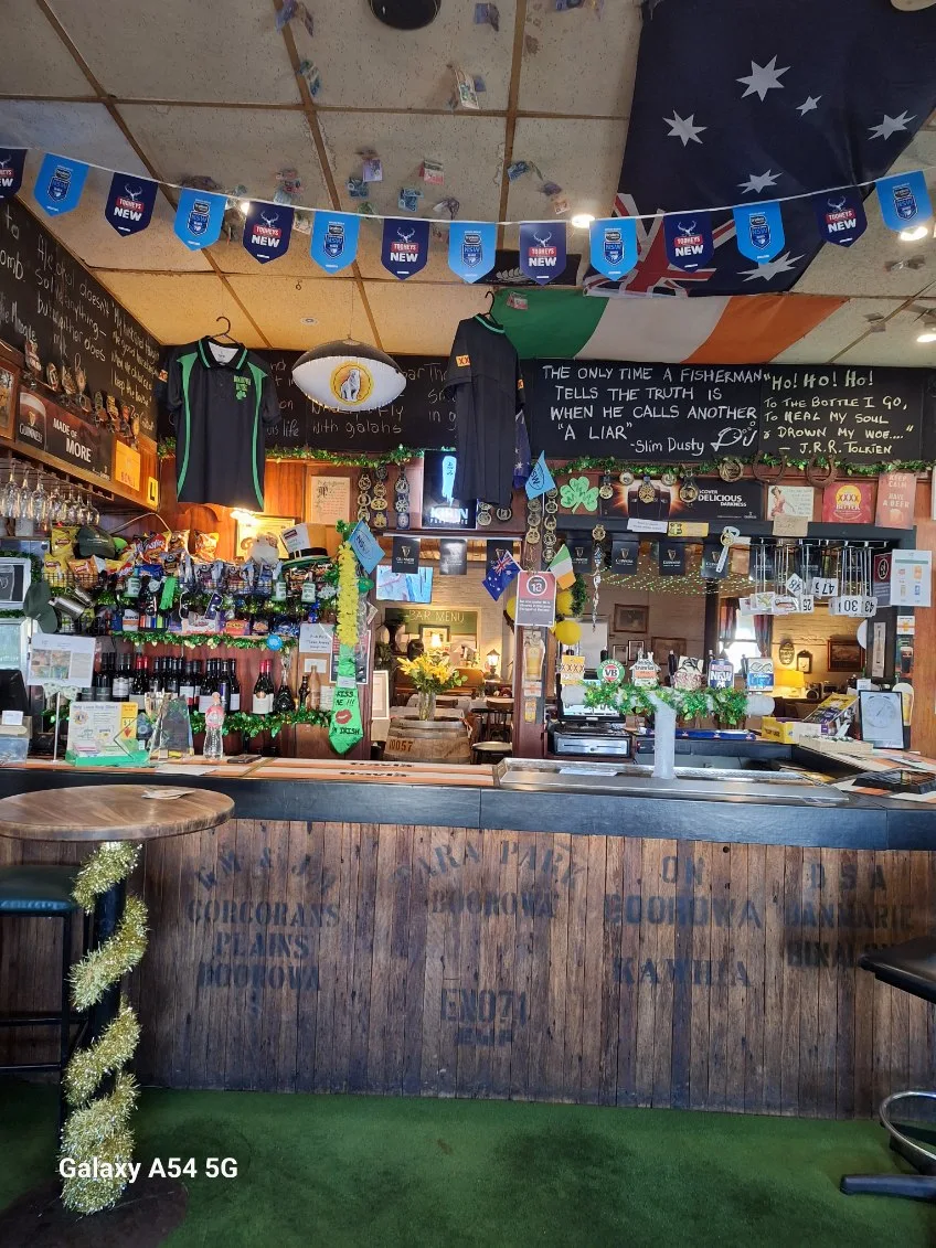 Vibe, Boorowa Hotel and Restaurant