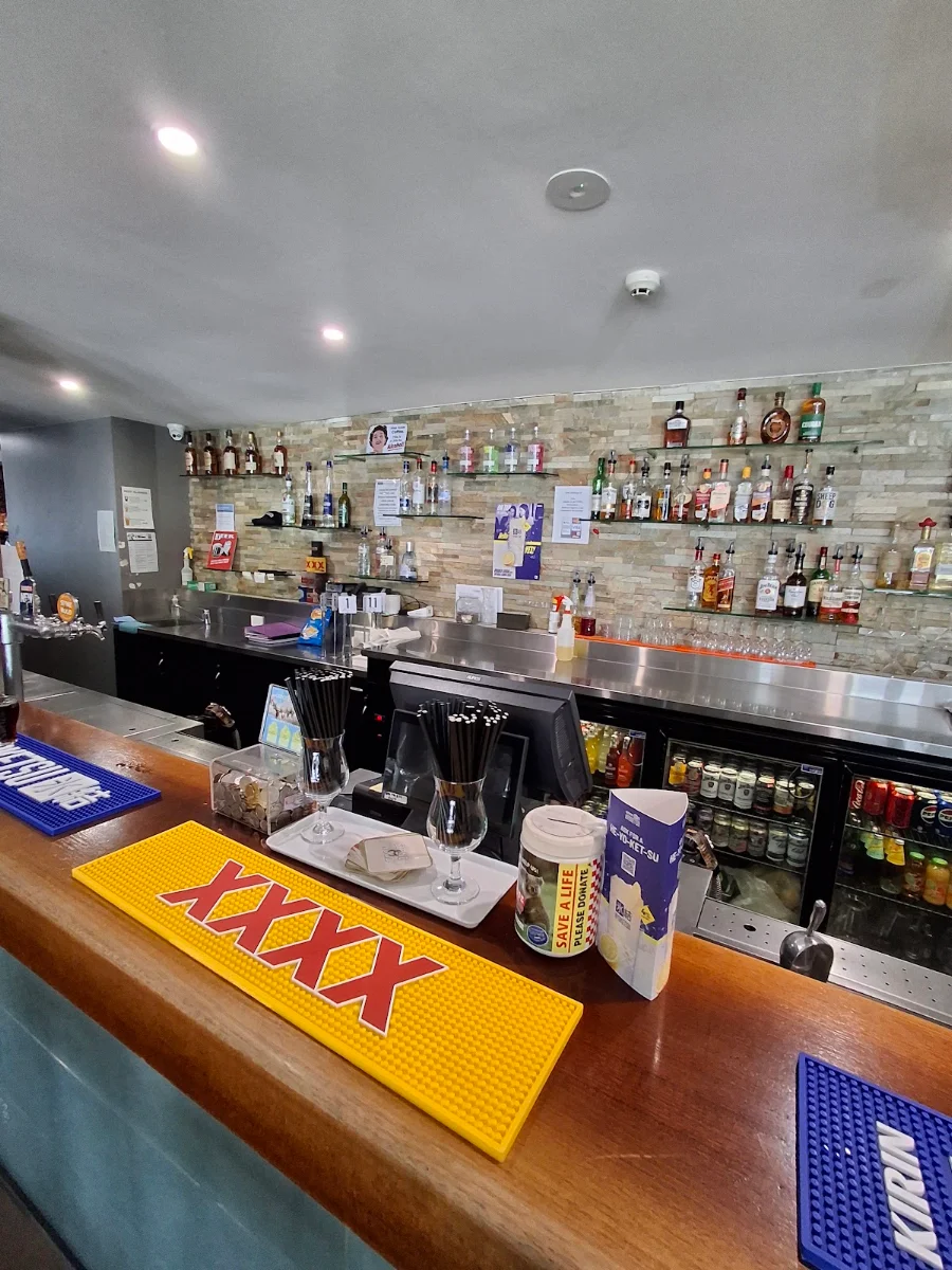 Vibe, Royal George Hotel